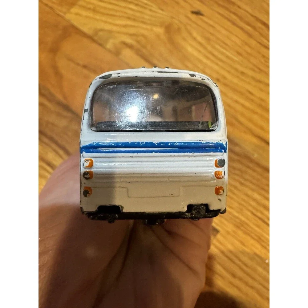 Diecast New York Bus White Blue Central Station Collectible Toy Vehicle